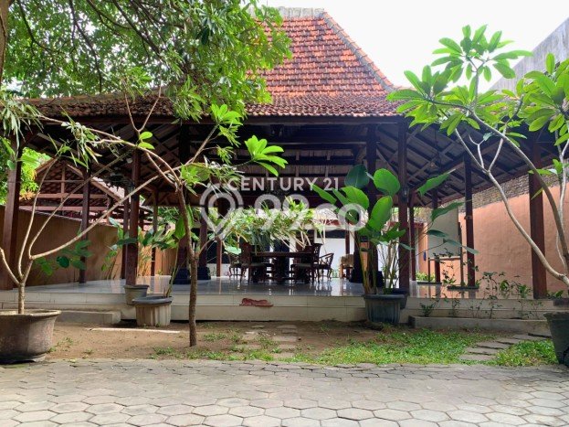 Ruko untuk disewa di Umbulharjo punya LT 700m2 & LB 350m2 harga sewa kompetitif Ruko untuk disewa di Umbulharjo punya LT 700m2 & LB 350m2 harga sewa kompetitif
