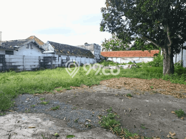 Lahan Kosong Dijual di Yogyakarta dengan Area 917m2 Lahan Kosong Dijual di Yogyakarta dengan Area 917m2