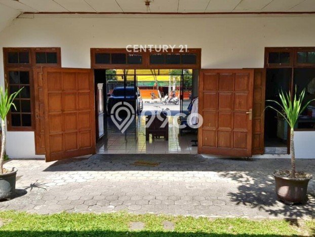 Ruko untuk disewa di Umbulharjo punya LT 700m2 & LB 350m2 harga sewa kompetitif Ruko untuk disewa di Umbulharjo punya LT 700m2 & LB 350m2 harga sewa kompetitif