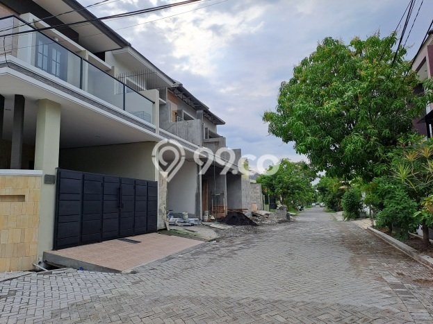 Rumah Modern Cantik 4 Kamar Siap Huni di Wonocolo Rumah Modern Cantik 4 Kamar Siap Huni di Wonocolo