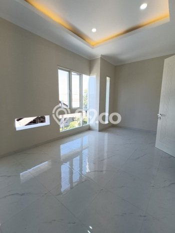 Rumah Mewah Dijual LT 120m2 di Rungkut, Surabaya Rumah Mewah Dijual LT 120m2 di Rungkut, Surabaya