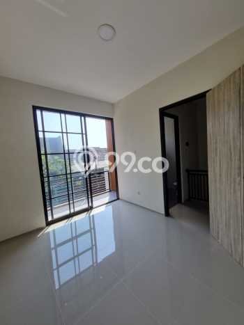 Jual Rumah Minimalis Bagus Punya 3 KT di Rungkut Surabaya SHM Jual Rumah Minimalis Bagus Punya 3 KT di Rungkut Surabaya SHM