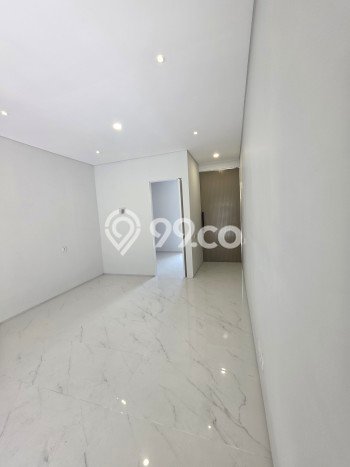 Rumah Modern Cantik 4 KT Siap Huni di Rungkut Rumah Modern Cantik 4 KT Siap Huni di Rungkut