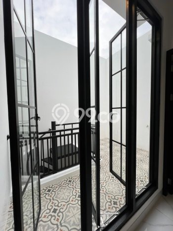Siap Huni Hunian Elit 4 Kamar di Sukolilo Dekat ke Mana Saja Siap Huni Hunian Elit 4 Kamar di Sukolilo Dekat ke Mana Saja