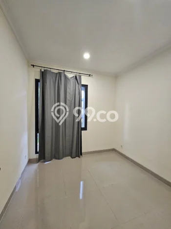 Disewakan Rumah Murah di Gading Serpong Tangerang Punya 3 KT Disewakan Rumah Murah di Gading Serpong Tangerang Punya 3 KT
