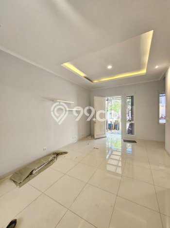 Disewakan! Rumah 3 Kamar Tidur &
2 Kamar Mandi di Alam Sutera, Tangerang Disewakan! Rumah 3 Kamar Tidur &
2 Kamar Mandi di Alam Sutera, Tangerang