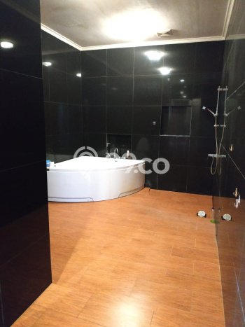 Rumah Kontrakan Tangerang LT 208m2 LB 193m2 Area Gading Serpong Pondok Hijau Golf Rumah Kontrakan Tangerang LT 208m2 LB 193m2 Area Gading Serpong Pondok Hijau Golf