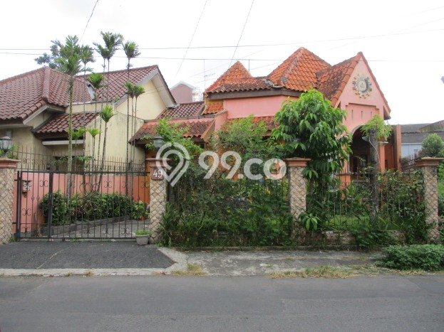 Rumah Mewah Siap Huni LT 318m2 di Depok, Sleman Rumah Mewah Siap Huni LT 318m2 di Depok, Sleman