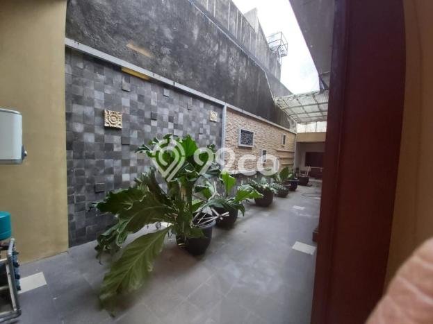 For Sale Rumah Mewah Exclusive di Laweyan, Surakarta For Sale Rumah Mewah Exclusive di Laweyan, Surakarta