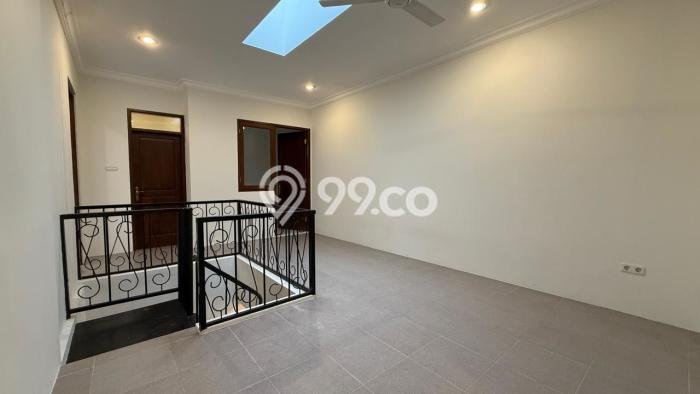 Jual Rumah Mewah Elegan Dengan View Cantik di Senopati, Jakarta Selatan Jual Rumah Mewah Elegan Dengan View Cantik di Senopati, Jakarta Selatan