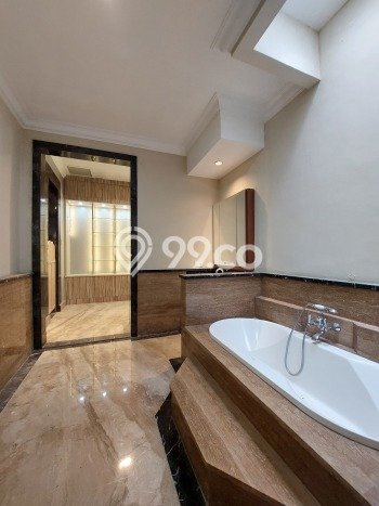 Hunian Mewah Dijual LT 670m2 di Cilandak, Jakarta Selatan Hunian Mewah Dijual LT 670m2 di Cilandak, Jakarta Selatan