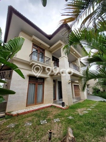 Rumah Luxury Modern Tanpa Renovasi di Pejaten Timur Jakarta Selatan Rumah Luxury Modern Tanpa Renovasi di Pejaten Timur Jakarta Selatan
