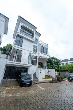Rumah Luxury Modern Siap Huni di Gandaria Jakarta Selatan Rumah Luxury Modern Siap Huni di Gandaria Jakarta Selatan