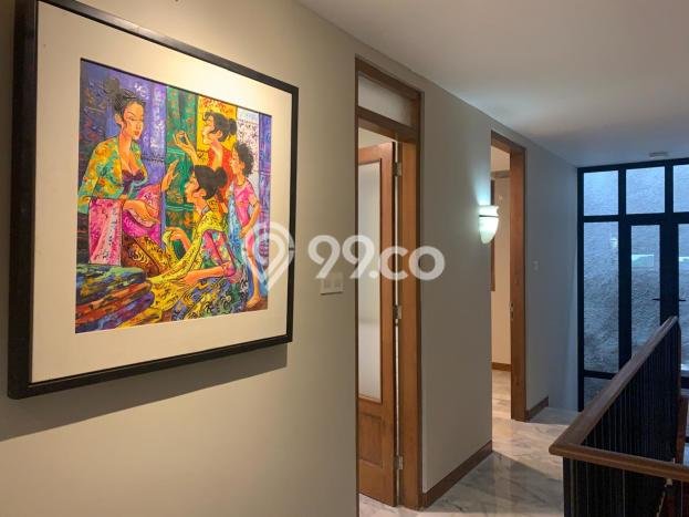 Rumah Luxury Modern Tanpa Renovasi di Pulomas Jakarta Timur Rumah Luxury Modern Tanpa Renovasi di Pulomas Jakarta Timur