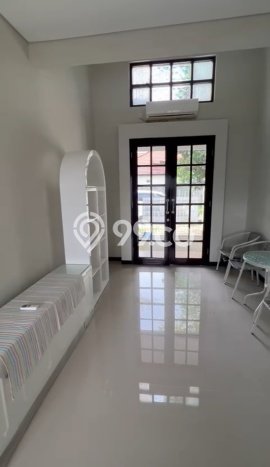 Lokasi strategis! Rumah siap pakai dikontrakkan di Sidoarjo LB 90m2 Lokasi strategis! Rumah siap pakai dikontrakkan di Sidoarjo LB 90m2
