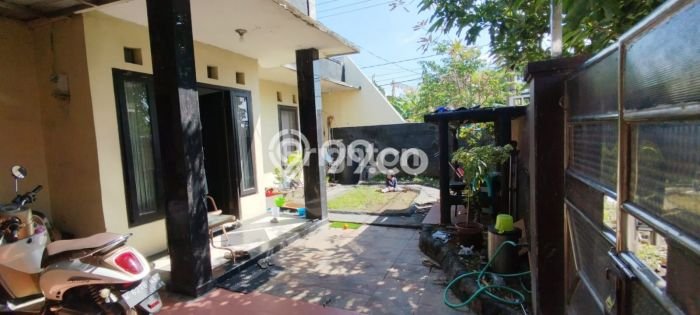 For Sale Rumah 4 Kamar Lokasi Strategis Nyaman dan Strategis di Buduran For Sale Rumah 4 Kamar Lokasi Strategis Nyaman dan Strategis di Buduran