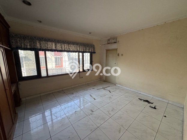Siap Huni Hunian Elit 6 Kamar di Kelapa Gading Dekat ke Mana Pun Siap Huni Hunian Elit 6 Kamar di Kelapa Gading Dekat ke Mana Pun