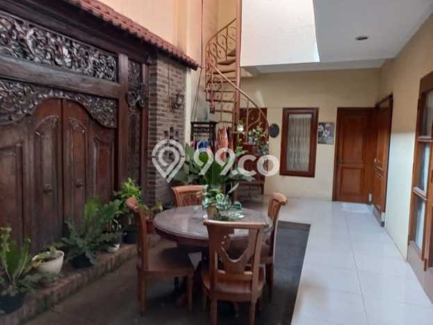 Rumah Mewah LB 400m2 Siap Huni Desain Elegan di Bintaro, Jakarta Selatan Rumah Mewah LB 400m2 Siap Huni Desain Elegan di Bintaro, Jakarta Selatan