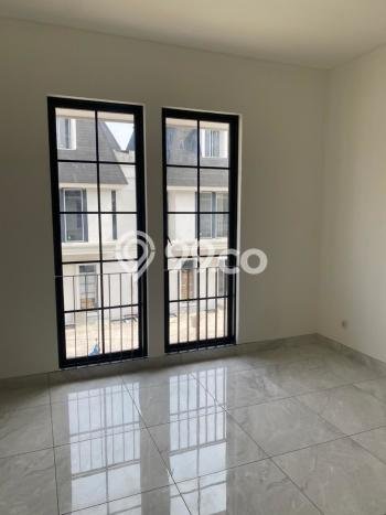 Disewakan! Rumah 3 Kamar Tidur &
3 Kamar Mandi di Bintaro, Tangerang Selatan Disewakan! Rumah 3 Kamar Tidur &
3 Kamar Mandi di Bintaro, Tangerang Selatan