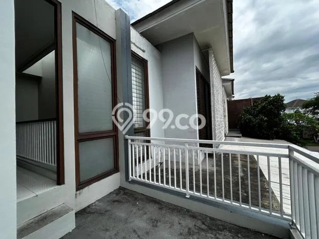 Disewakan Rumah Harga Terjangkau di Bintaro Tangerang Selatan dengan 4 Kamar Tidur Disewakan Rumah Harga Terjangkau di Bintaro Tangerang Selatan dengan 4 Kamar Tidur