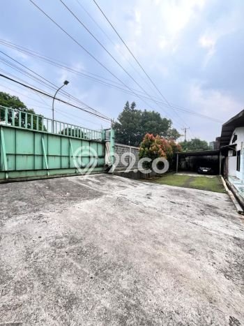 Gudang Disewa di Bandung dengan LB 720m2 Area Komersial Ramai Gudang Disewa di Bandung dengan LB 720m2 Area Komersial Ramai
