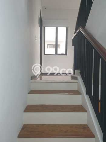 Jarang Ada! Rumah Sewa 4 Kamar Nyaman Siap Huni BSD City Jarang Ada! Rumah Sewa 4 Kamar Nyaman Siap Huni BSD City