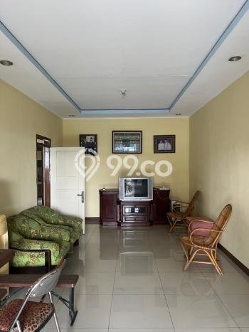 LOKASI STRATEGIS! Vila Kawasan Cisarua, Area 264m2m², Area Berkembang LOKASI STRATEGIS! Vila Kawasan Cisarua, Area 264m2m², Area Berkembang