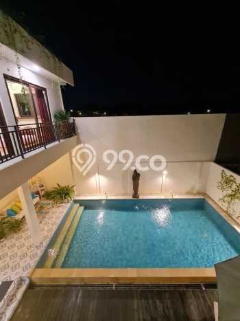 Rumah Mewah LB 400m2 Siap Huni Desain Elegan di Alam Sutera, Tangerang Rumah Mewah LB 400m2 Siap Huni Desain Elegan di Alam Sutera, Tangerang