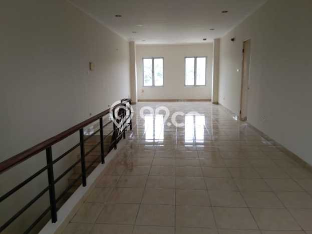 Unit Komersial Disewakan di Tangerang Area Strategis Harga Kompetitif Unit Komersial Disewakan di Tangerang Area Strategis Harga Kompetitif