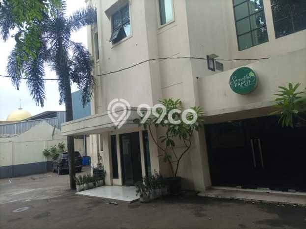 LOKASI PREMIUM! Gudang Kawasan Narogong, Luas 800m², Area Komersial LOKASI PREMIUM! Gudang Kawasan Narogong, Luas 800m², Area Komersial