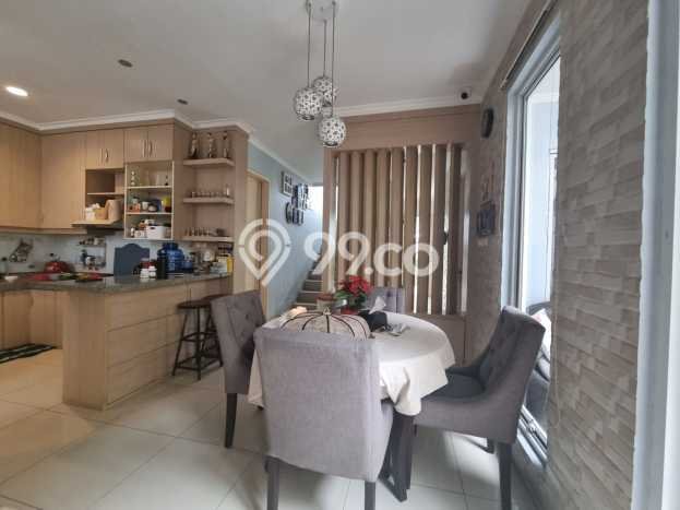 Rumah Elit Modern Tanpa Renovasi di Gading Serpong Tangerang Rumah Elit Modern Tanpa Renovasi di Gading Serpong Tangerang