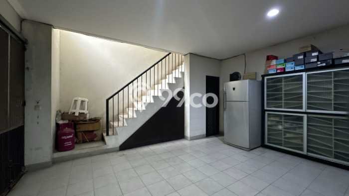 For Sale! Luxury House LT 570m2 Desain Modern di BSD City For Sale! Luxury House LT 570m2 Desain Modern di BSD City