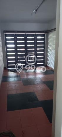 Ready to Use! Premium House LT 200m2 Desain Elegan di BSD Ready to Use! Premium House LT 200m2 Desain Elegan di BSD