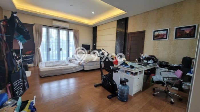 Ready to Use! Luxury House LT 624m2 Desain Modern di Gading Serpong Ready to Use! Luxury House LT 624m2 Desain Modern di Gading Serpong