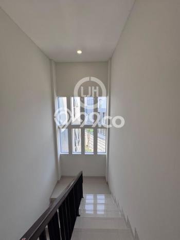 Unit Ruko Tersedia di BSD Spesifikasi LB 270m2 Unit Ruko Tersedia di BSD Spesifikasi LB 270m2