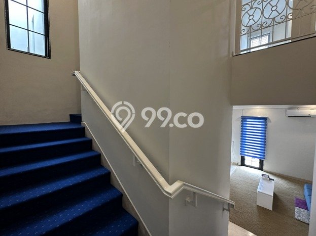 Ready to Use! Luxury House LT 198m2 Desain Modern di Alam Sutera Ready to Use! Luxury House LT 198m2 Desain Modern di Alam Sutera