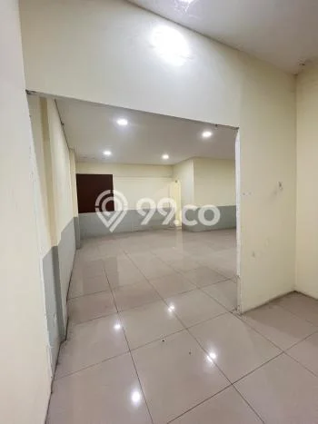Ruko disewakan lokasi strategis Karawaci Tangerang 200m2 Ruko disewakan lokasi strategis Karawaci Tangerang 200m2