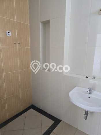 Rumah Mewah LB 208m2 Siap Pakai Desain Elegan di Alam Sutera, Tangerang Rumah Mewah LB 208m2 Siap Pakai Desain Elegan di Alam Sutera, Tangerang