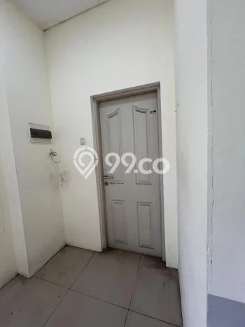 Ruko disewakan lokasi strategis Karawaci Tangerang 200m2 Ruko disewakan lokasi strategis Karawaci Tangerang 200m2