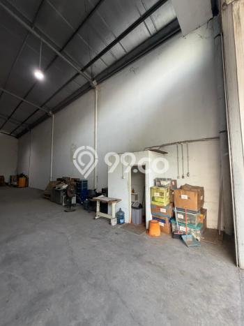 Unit Gudang Dijual di Jakarta Barat LT 186m2 & LB 144m2 Unit Gudang Dijual di Jakarta Barat LT 186m2 & LB 144m2