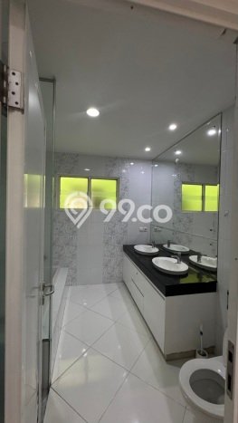 Rumah sewa siap huni 4 Kamar Tidur di Pantai Indah Kapuk, Jakarta Utara Rumah sewa siap huni 4 Kamar Tidur di Pantai Indah Kapuk, Jakarta Utara