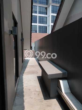 Disewakan! Rumah 3 Kamar Tidur &
4 Kamar Mandi di Kemang, Jakarta Selatan Disewakan! Rumah 3 Kamar Tidur &
4 Kamar Mandi di Kemang, Jakarta Selatan