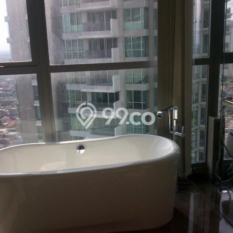 Hunian Apartemen Eksklusif untuk Dijual di Jakarta Selatan dengan 3 BR & 2 Kamar Mandi Hunian Apartemen Eksklusif untuk Dijual di Jakarta Selatan dengan 3 BR & 2 Kamar Mandi