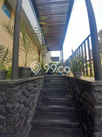 Disewakan! Rumah 3 Kamar Tidur &
3 Kamar Mandi di Cipete, Jakarta Selatan Disewakan! Rumah 3 Kamar Tidur &
3 Kamar Mandi di Cipete, Jakarta Selatan