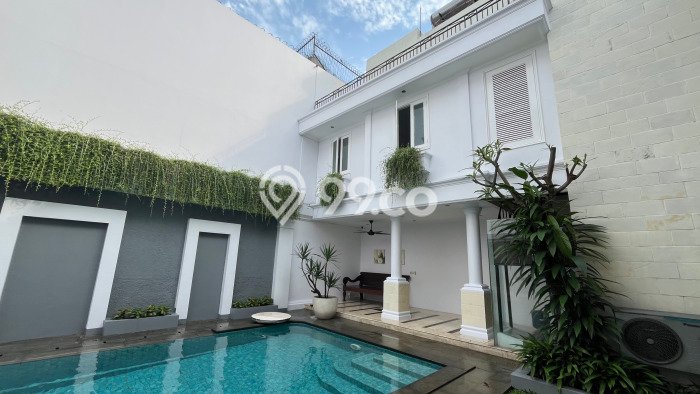 Rumah sewa siap huni 4 KT di Pondok Indah, Jakarta Selatan Rumah sewa siap huni 4 KT di Pondok Indah, Jakarta Selatan