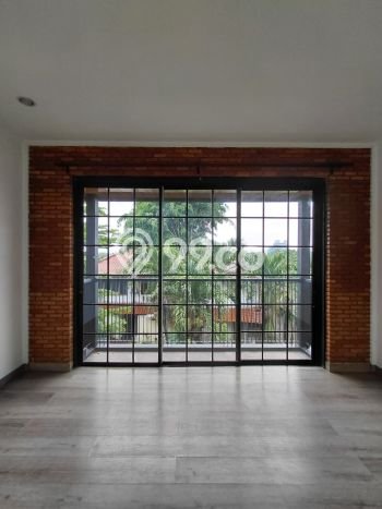 Ready to Use! Premium House LT 137m2 Desain Modern di Cipete Ready to Use! Premium House LT 137m2 Desain Modern di Cipete