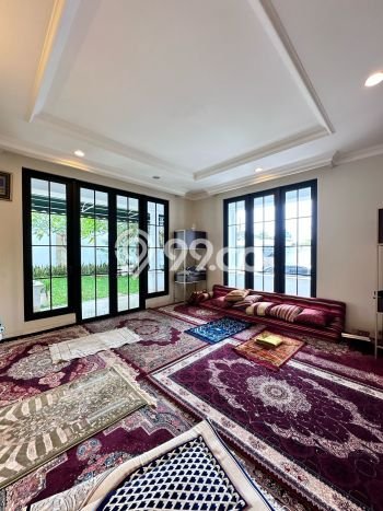 Rumah Luxury Modern Tanpa Renovasi di Kemang Jakarta Selatan Rumah Luxury Modern Tanpa Renovasi di Kemang Jakarta Selatan