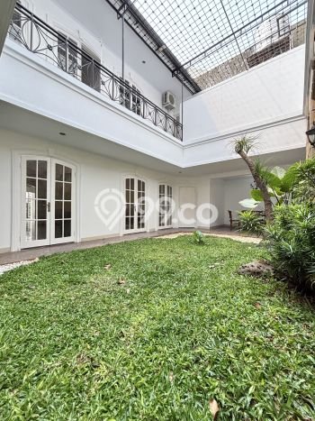 Rumah Mewah Dijual LT 369m2 di Kebayoran Baru, Jakarta Selatan Rumah Mewah Dijual LT 369m2 di Kebayoran Baru, Jakarta Selatan