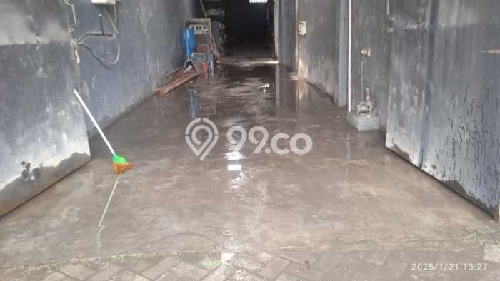 Gudang Bagus LT 818m2 LB 1089m2 Dijual di Krian Sidoarjo Gudang Bagus LT 818m2 LB 1089m2 Dijual di Krian Sidoarjo