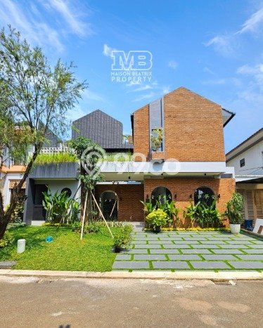 Jual Rumah Luas Elegan Dengan View Eksklusif di BSD, Tangerang Jual Rumah Luas Elegan Dengan View Eksklusif di BSD, Tangerang